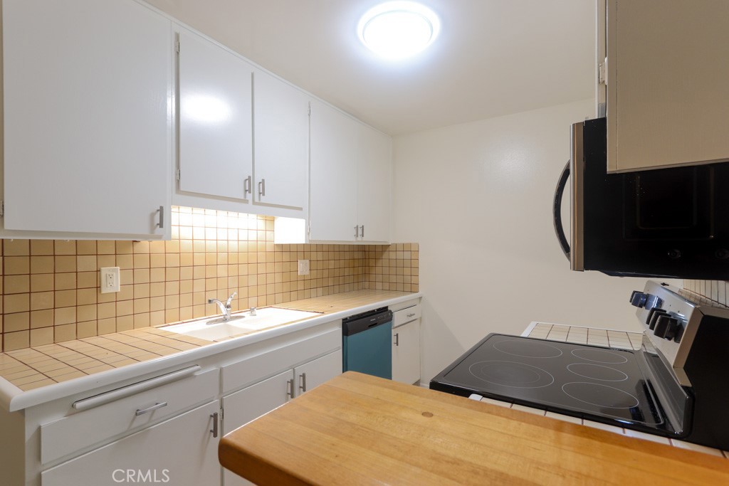 412 N Bellflower Boulevard 122