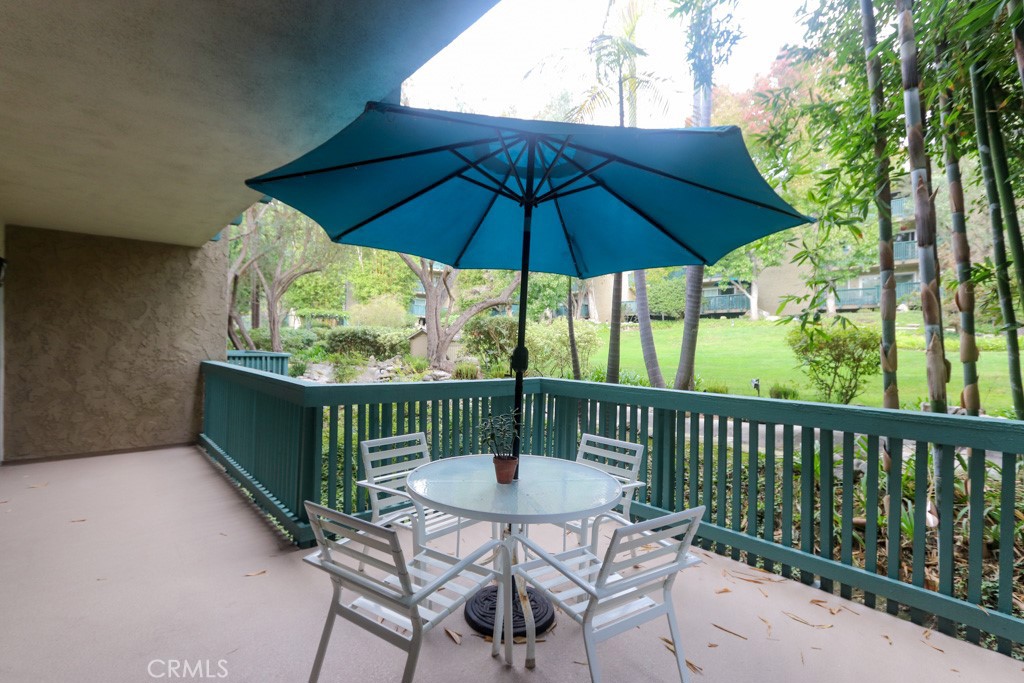 412 N Bellflower Boulevard 122