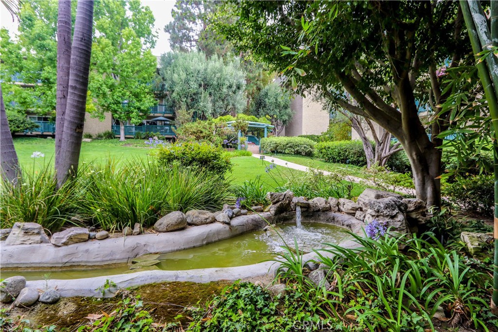 412 N Bellflower Boulevard 122