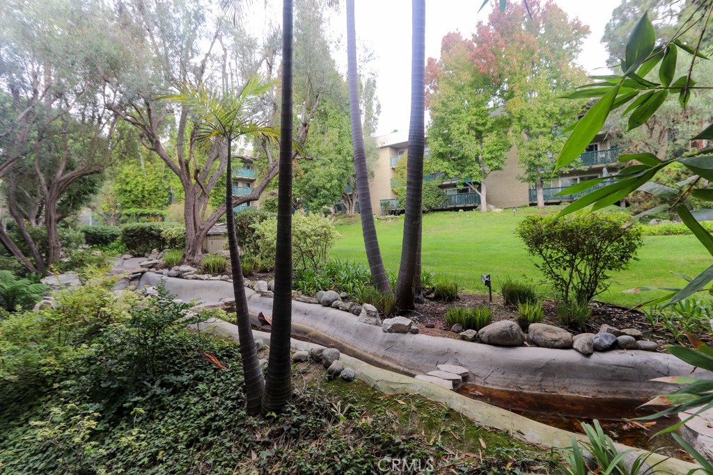 412 N Bellflower Boulevard 122