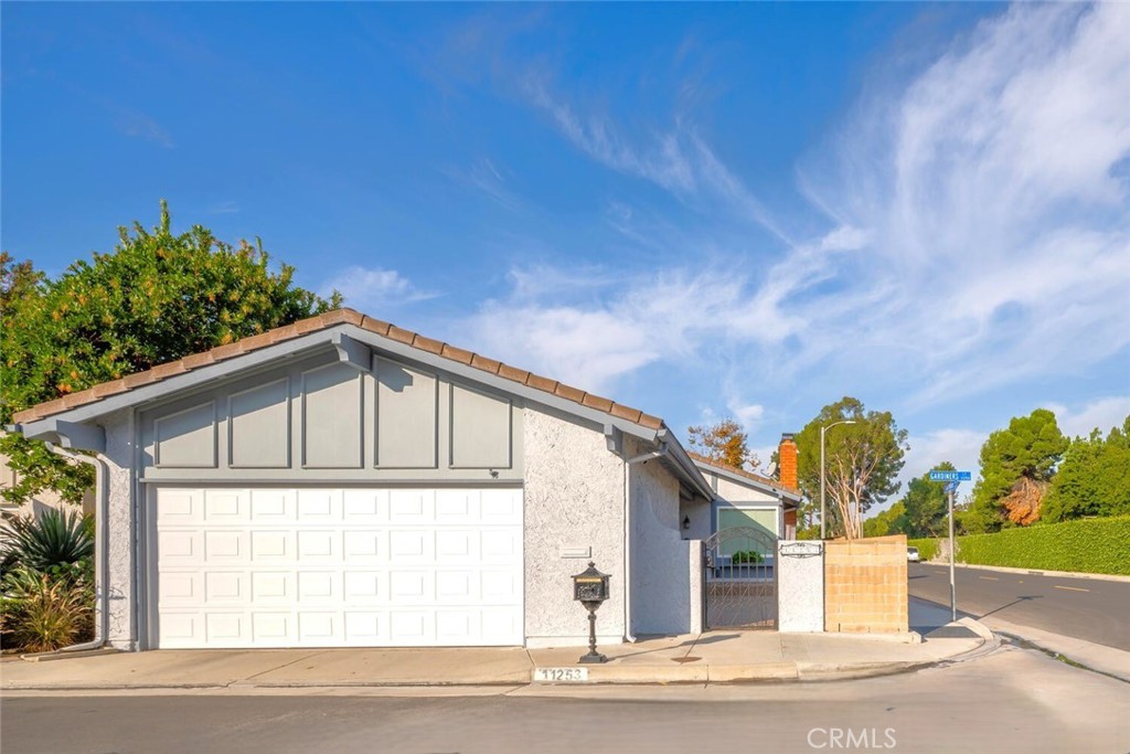 11253 Gardiners Court