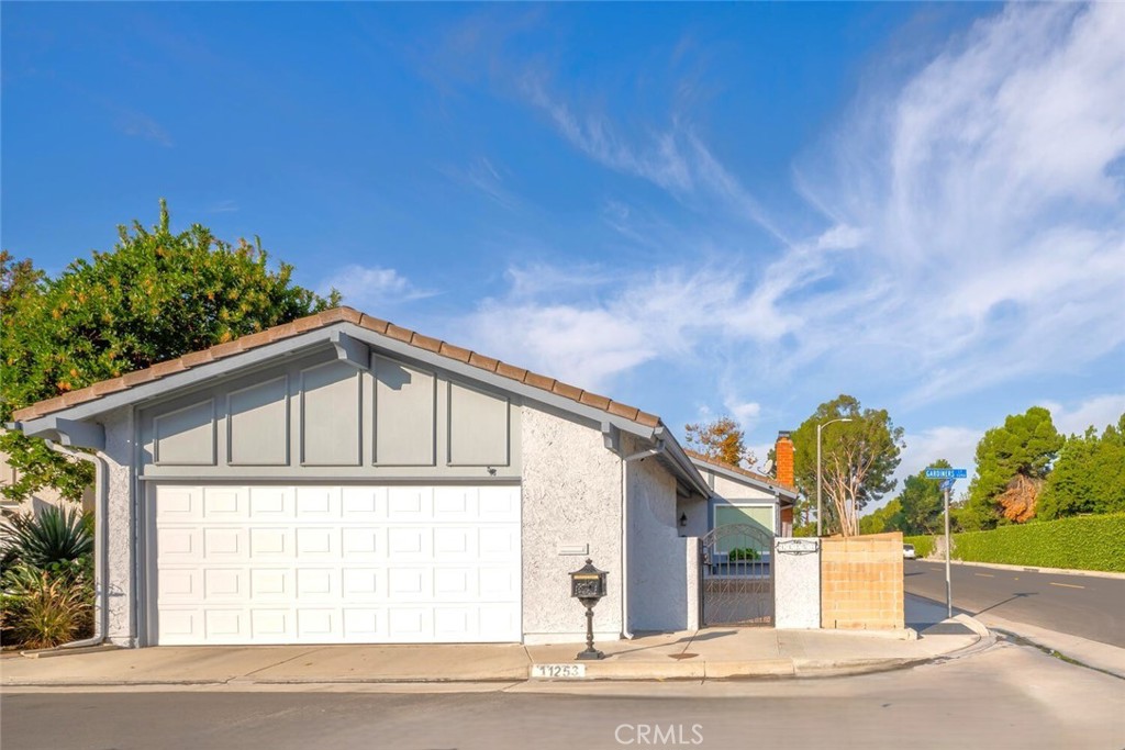 11253 Gardiners Court