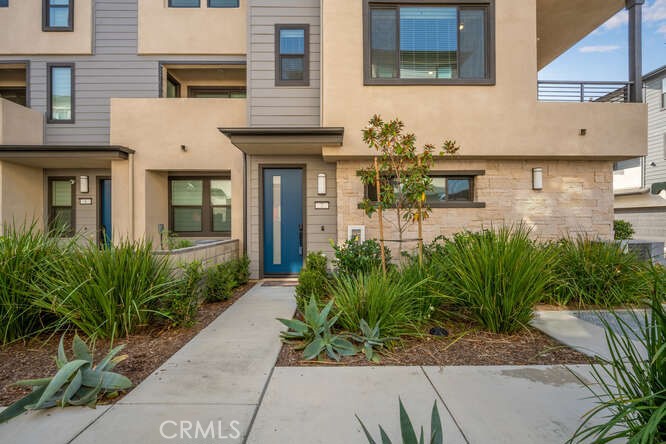 2955 W Lincoln Ave. 7