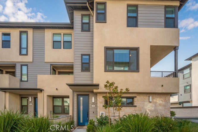 2955 W Lincoln Ave. 7