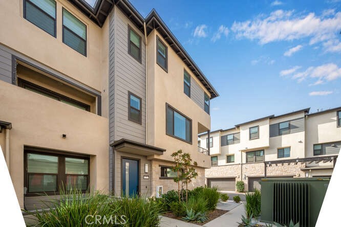 2955 W Lincoln Ave. 7