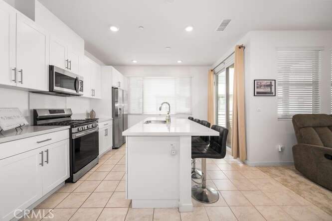 2955 W Lincoln Ave. 7