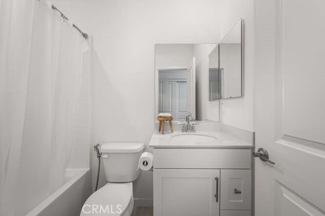 2955 W Lincoln Ave. 7