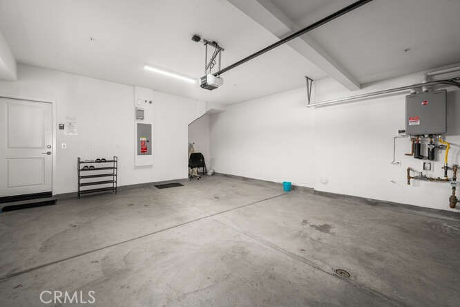 2955 W Lincoln Ave. 7