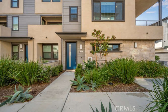 2955 W Lincoln Ave. 7