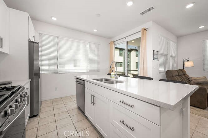 2955 W Lincoln Ave. 7