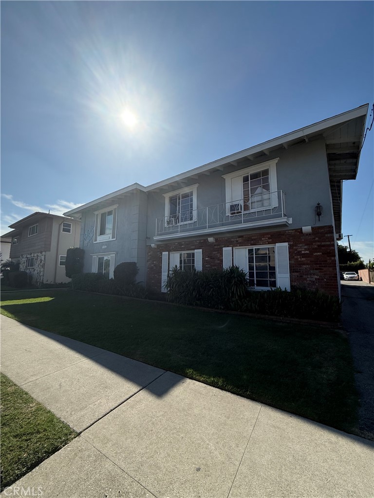 8324 Alameda