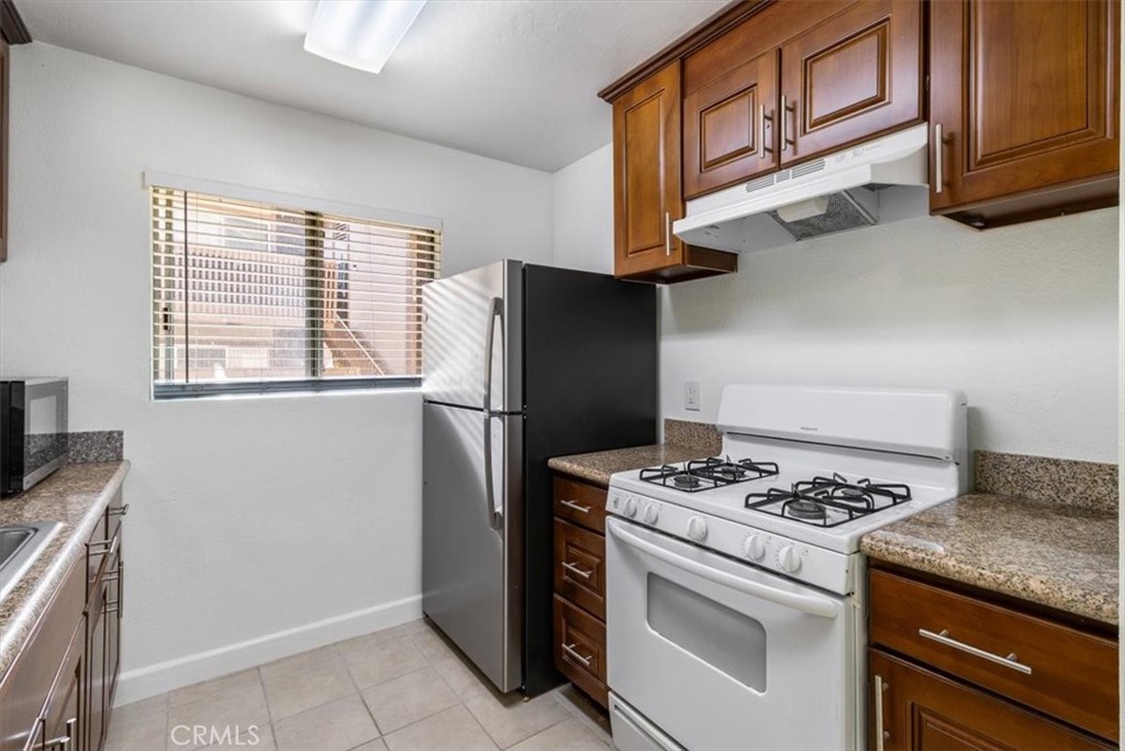 1044 Cabrillo Park B