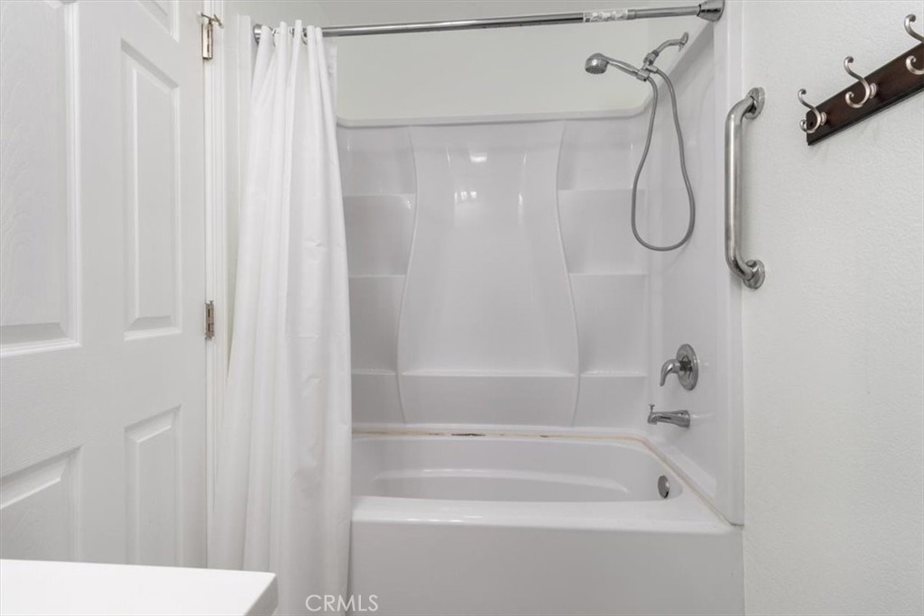 1044 Cabrillo Park B