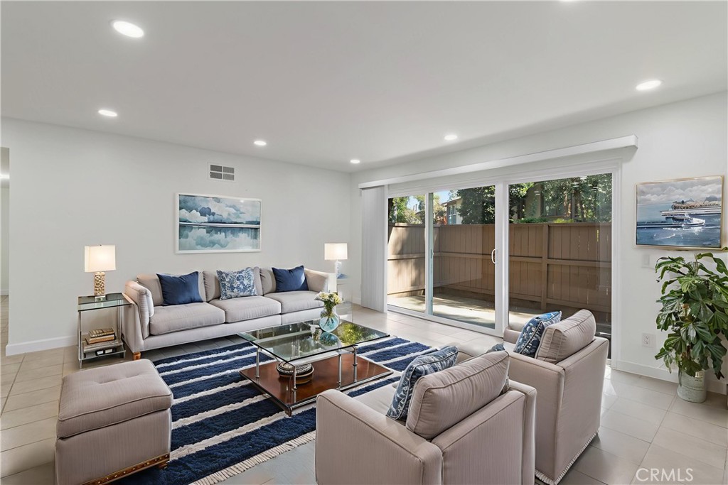 1044 Cabrillo Park B