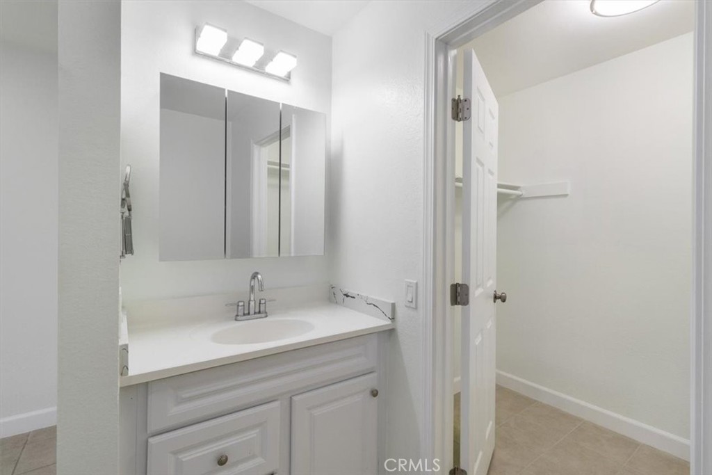 1044 Cabrillo Park B