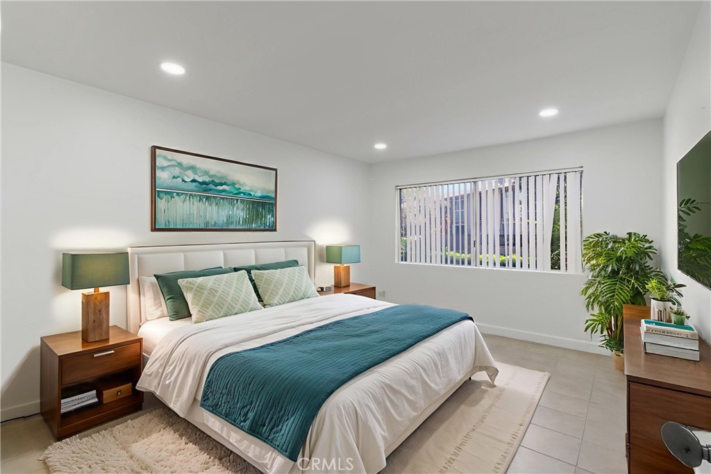 1044 Cabrillo Park B