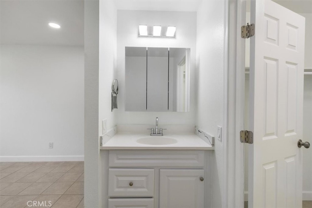 1044 Cabrillo Park B