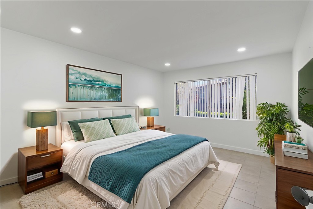 1044 Cabrillo Park B