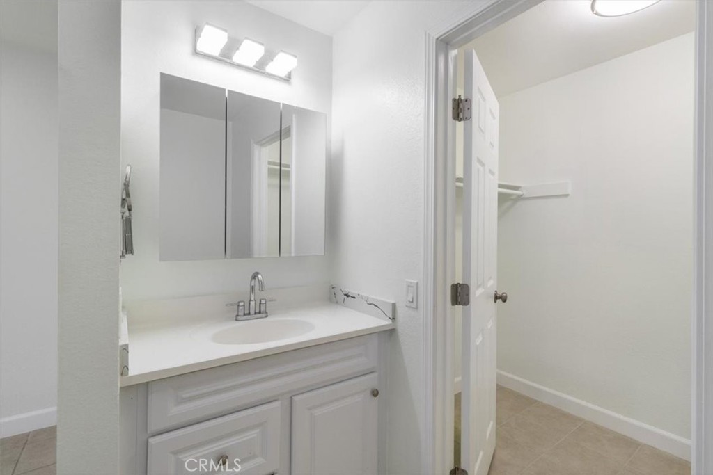 1044 Cabrillo Park B