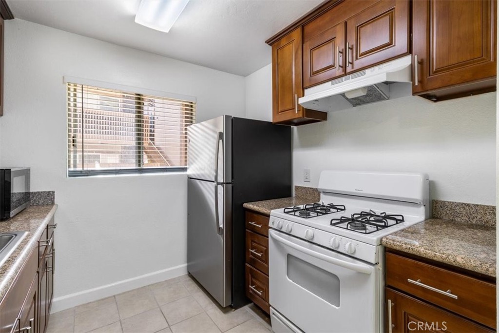 1044 Cabrillo Park B