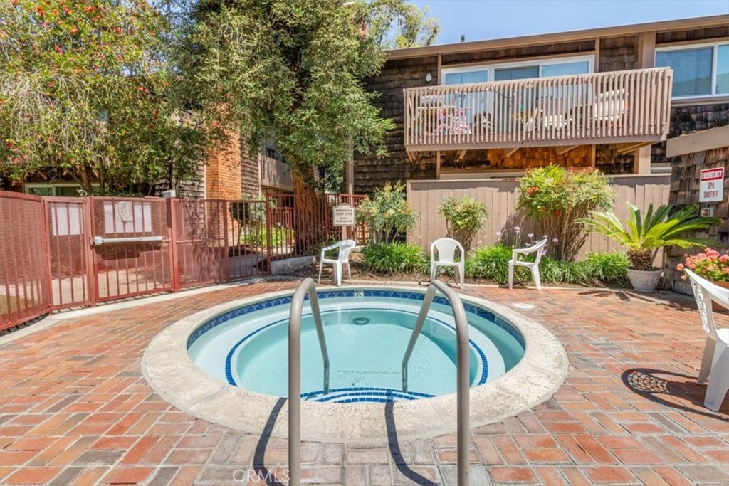 1044 Cabrillo Park B