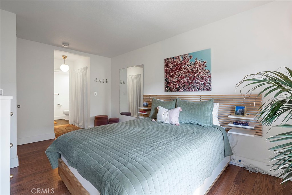 327 Chestnut Avenue 206