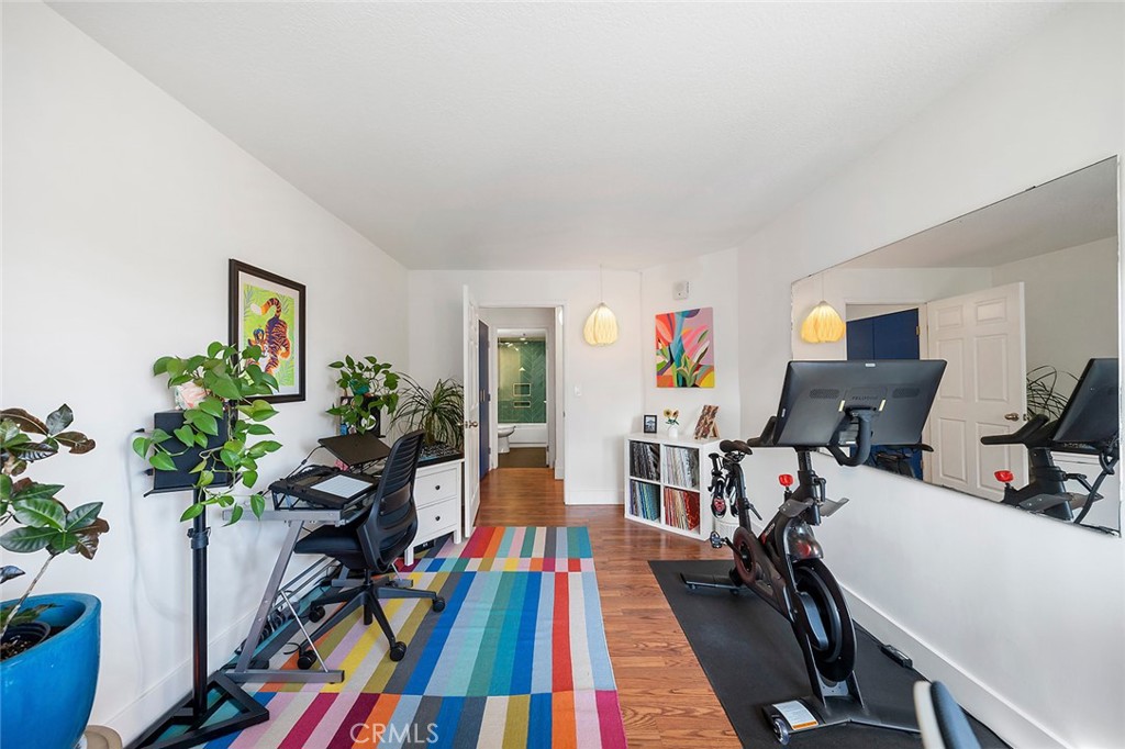 327 Chestnut Avenue 206