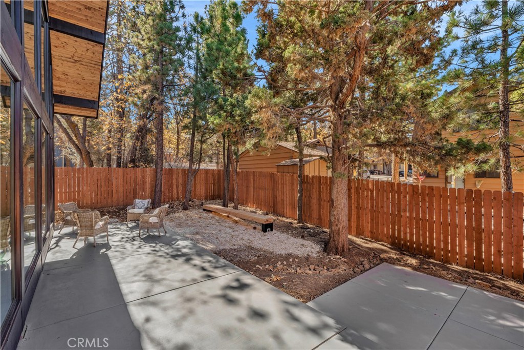 216 Leonard Lane