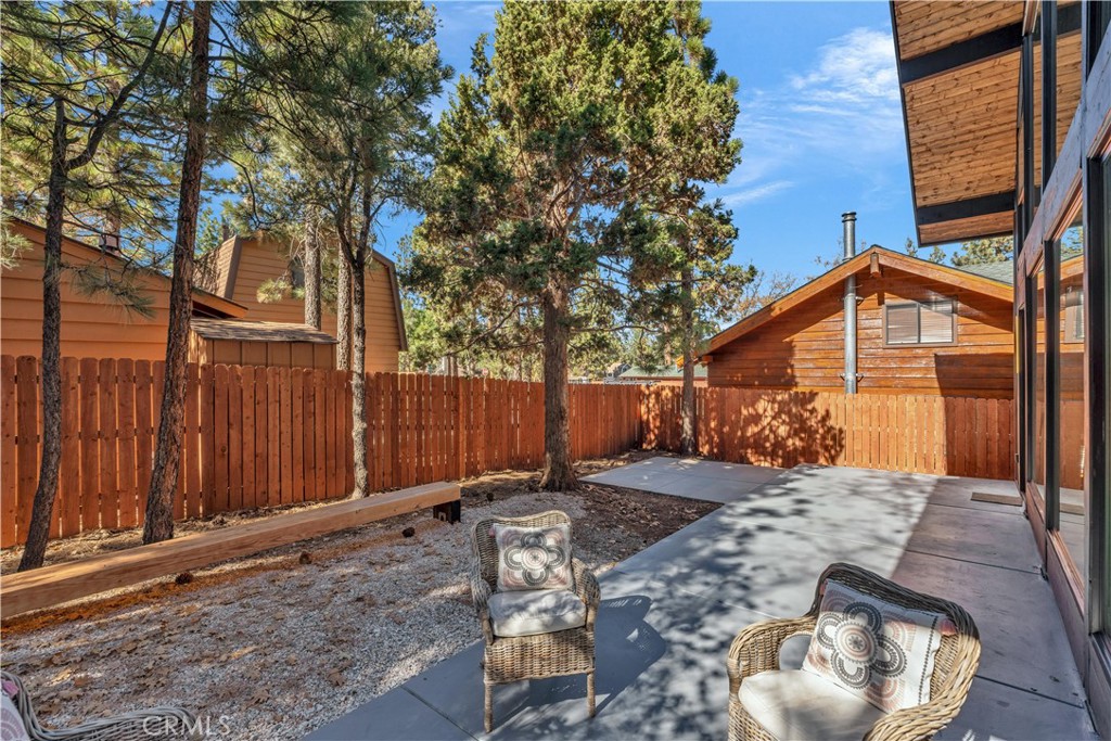 216 Leonard Lane