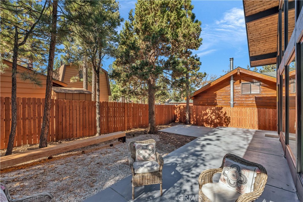 216 Leonard Lane
