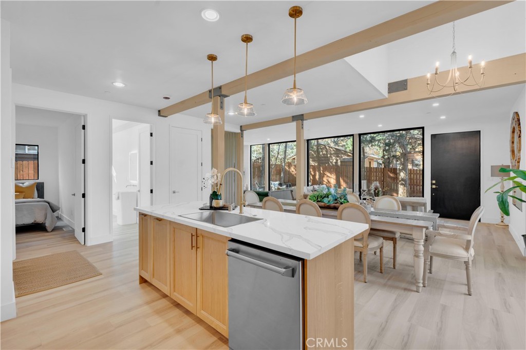 216 Leonard Lane