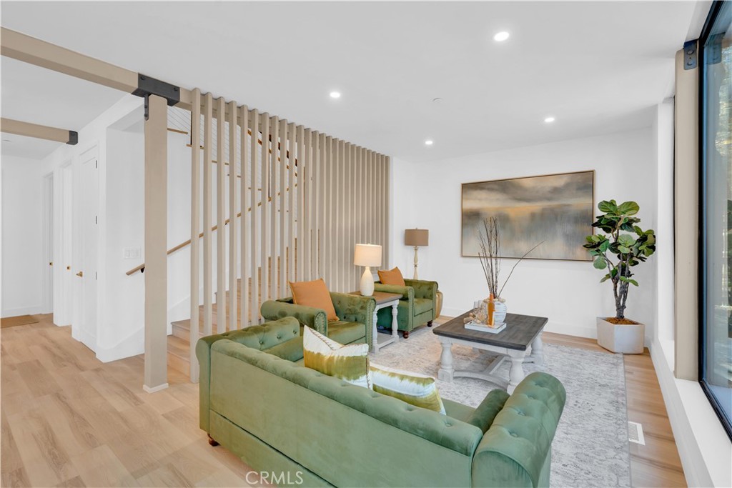 216 Leonard Lane