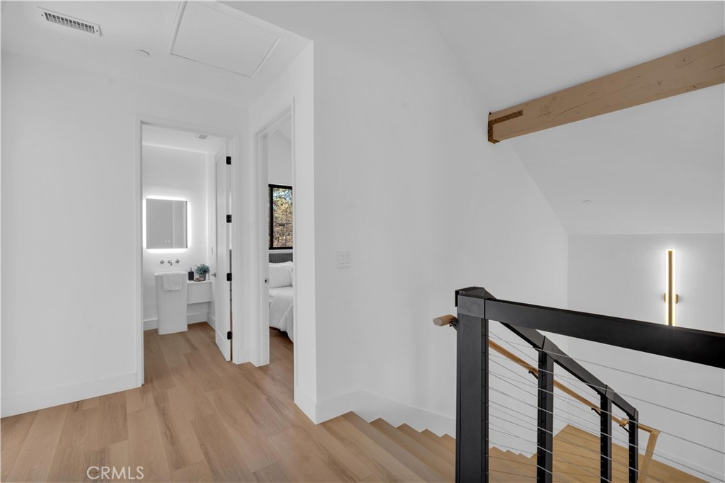 216 Leonard Lane