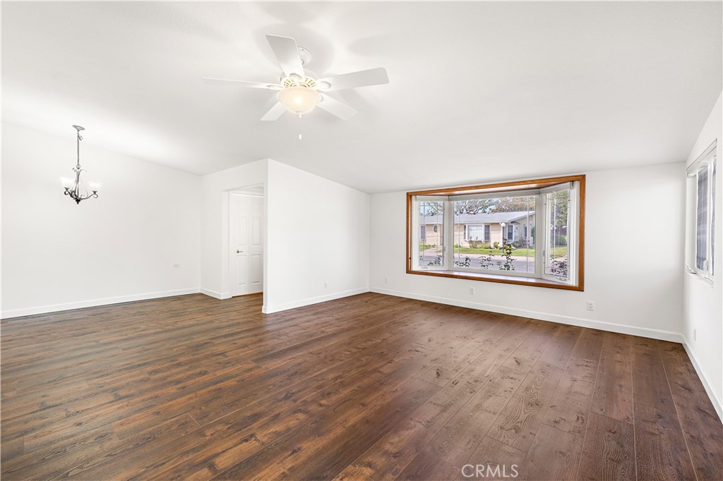 1560 1560 Interlachen Road M12-66L