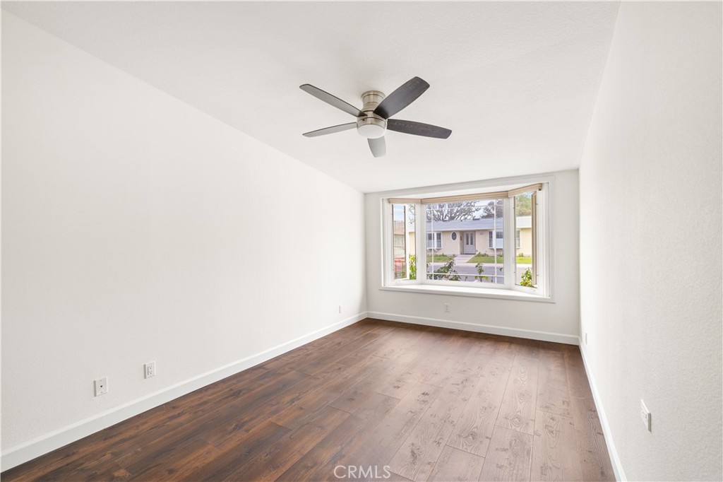 1560 1560 Interlachen Road M12-66L