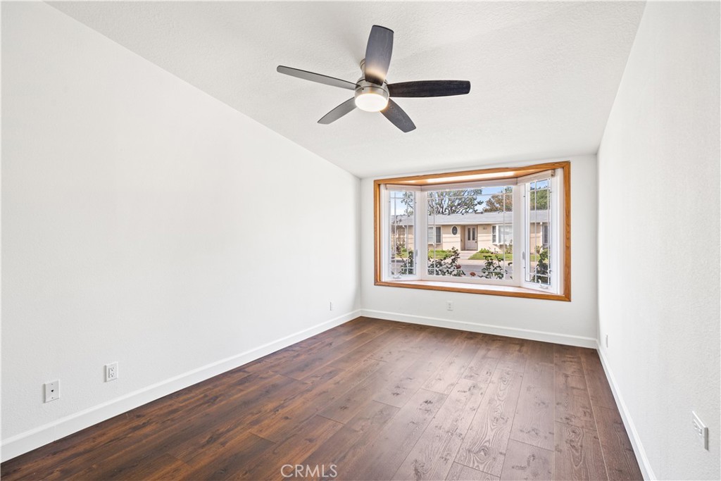 1560 1560 Interlachen Road M12-66L