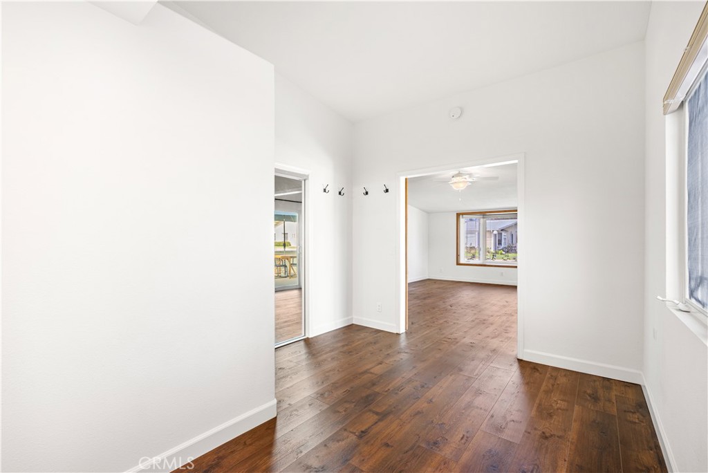 1560 1560 Interlachen Road M12-66L