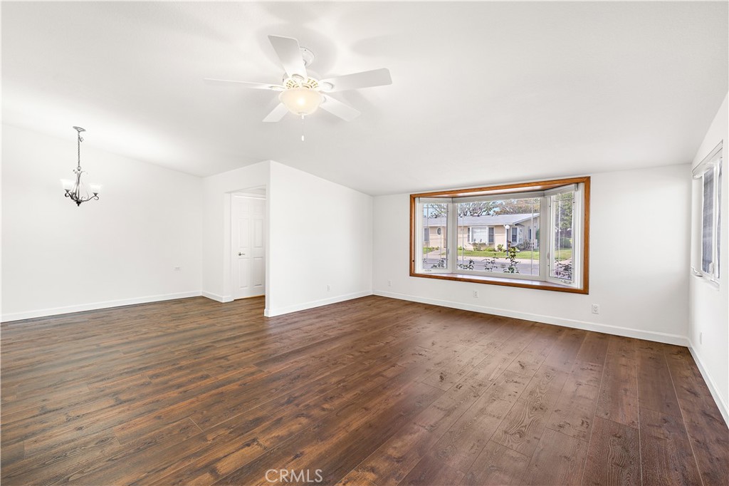 1560 1560 Interlachen Road M12-66L