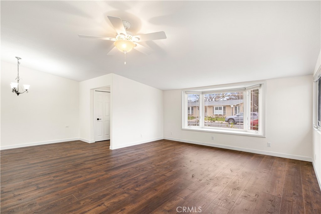 1560 1560 Interlachen Road M12-66L