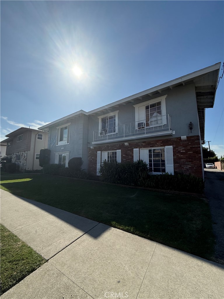 8324 Alameda