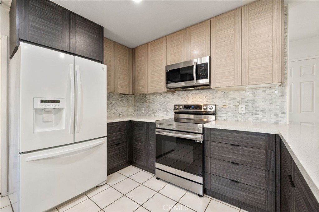 42915 Wisconsin Avenue