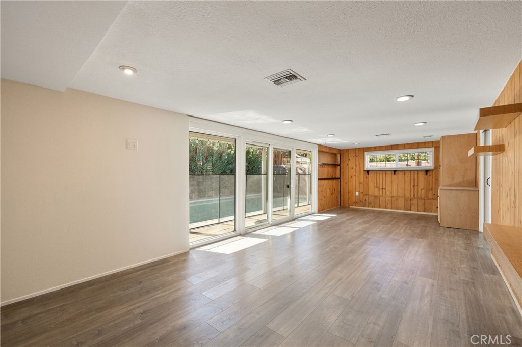 42915 Wisconsin Avenue