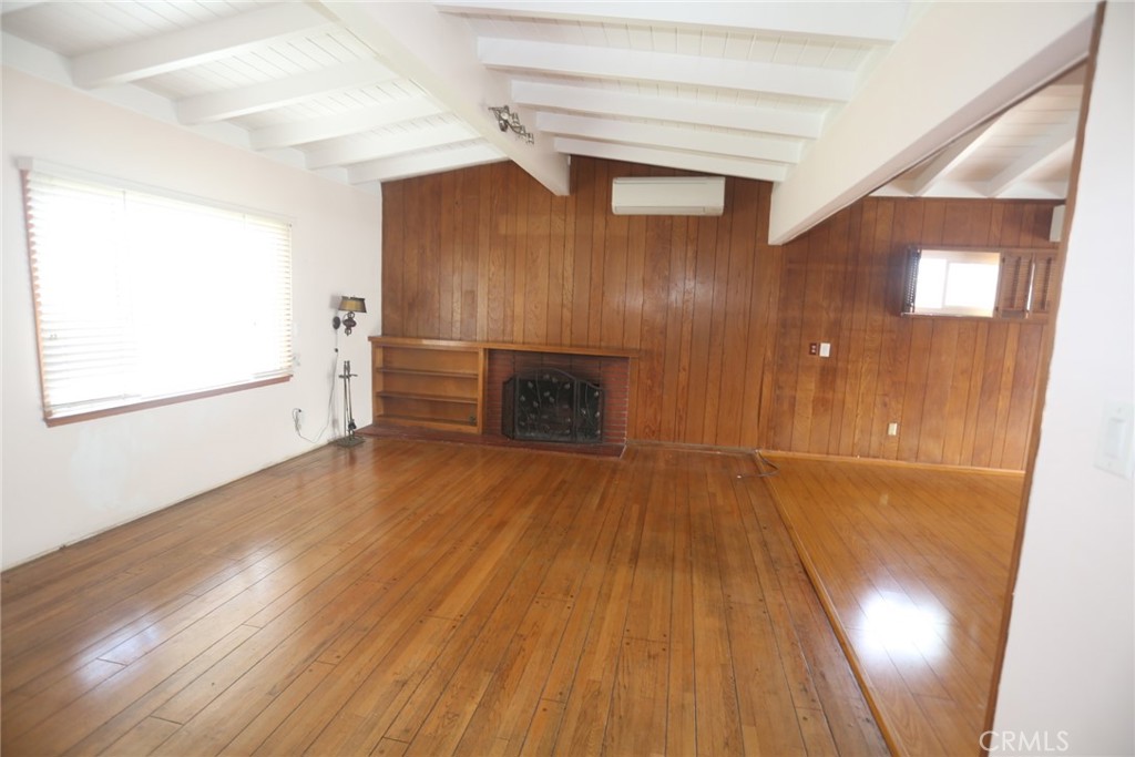 5624 E Vernon Street