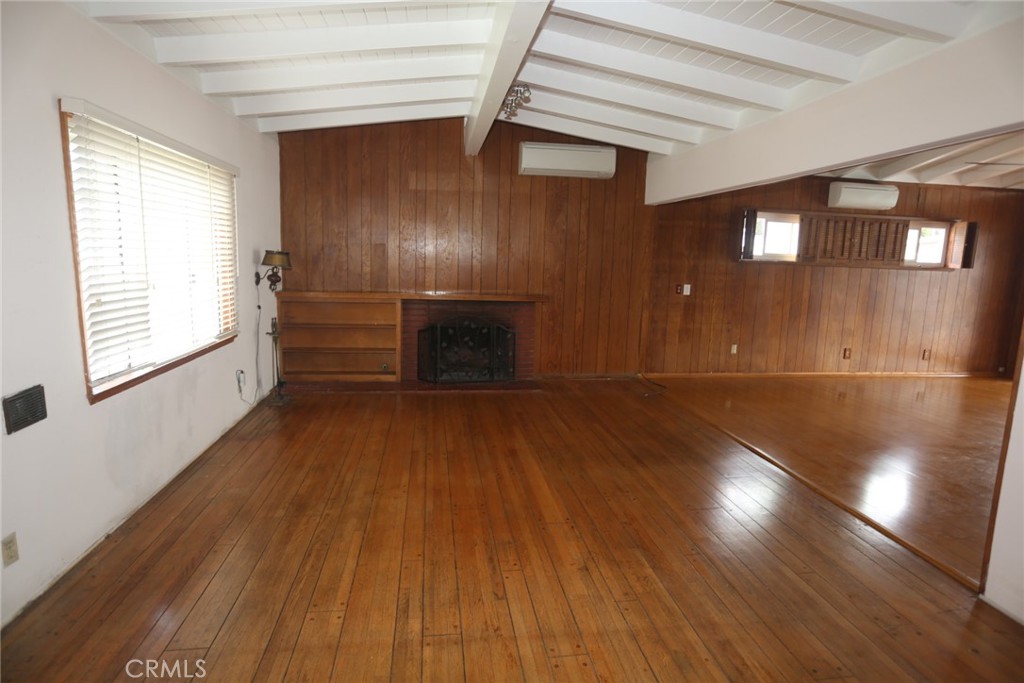 5624 E Vernon Street