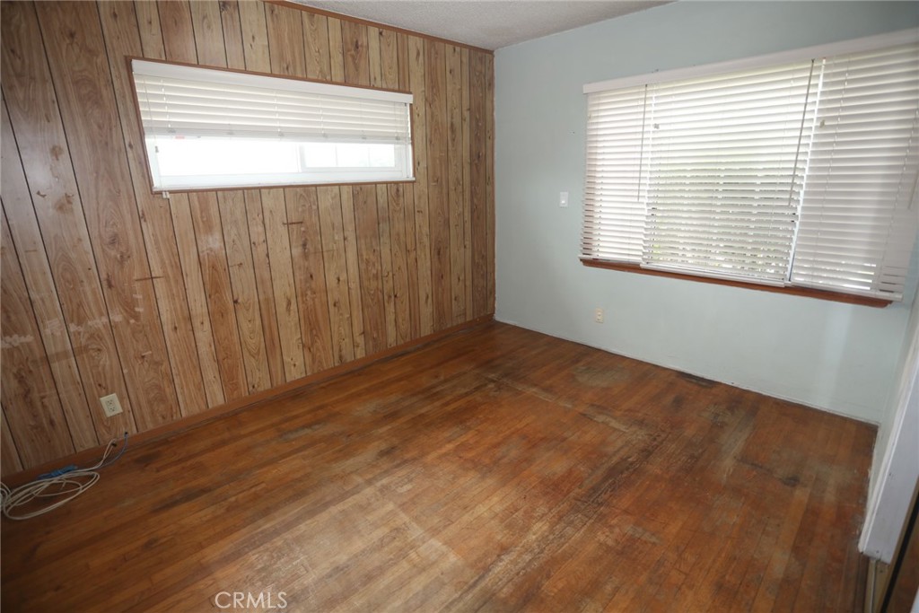 5624 E Vernon Street