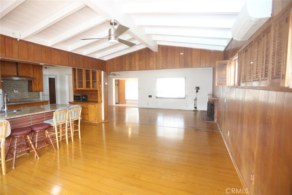 5624 E Vernon Street