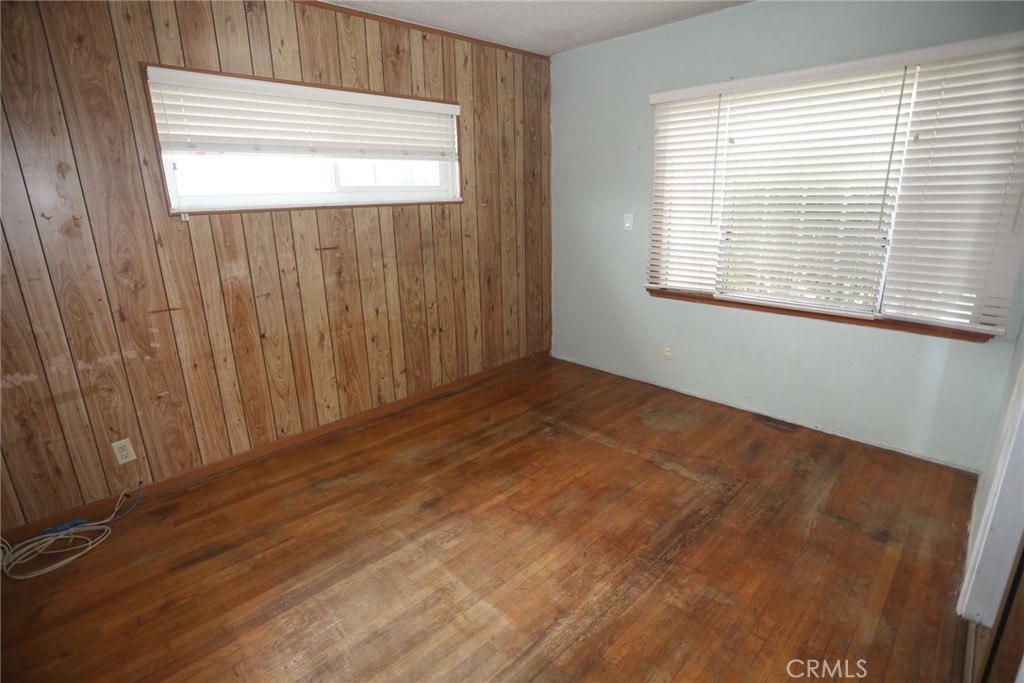 5624 E Vernon Street