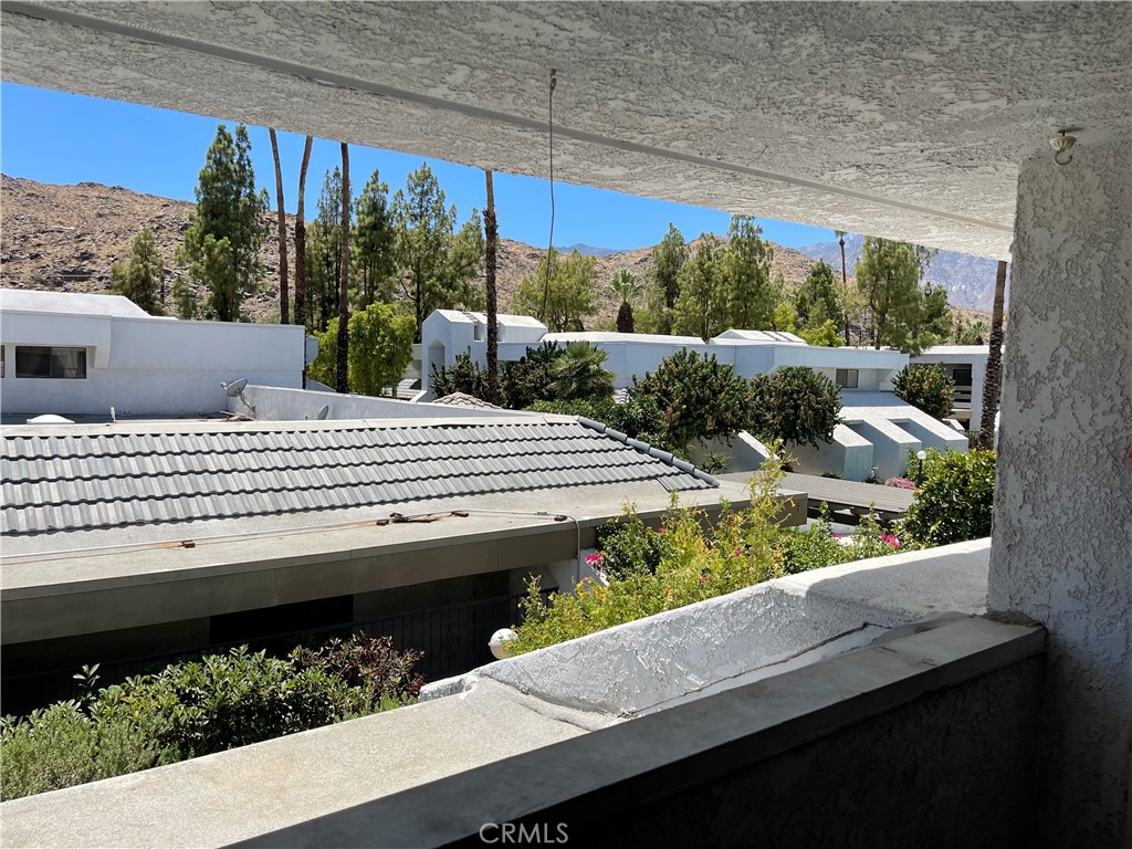 5301 E Waverly Drive 212