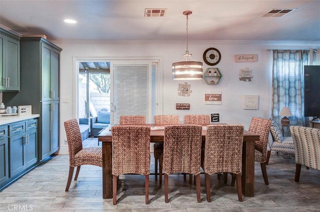 2119 W Edinger UNIT A