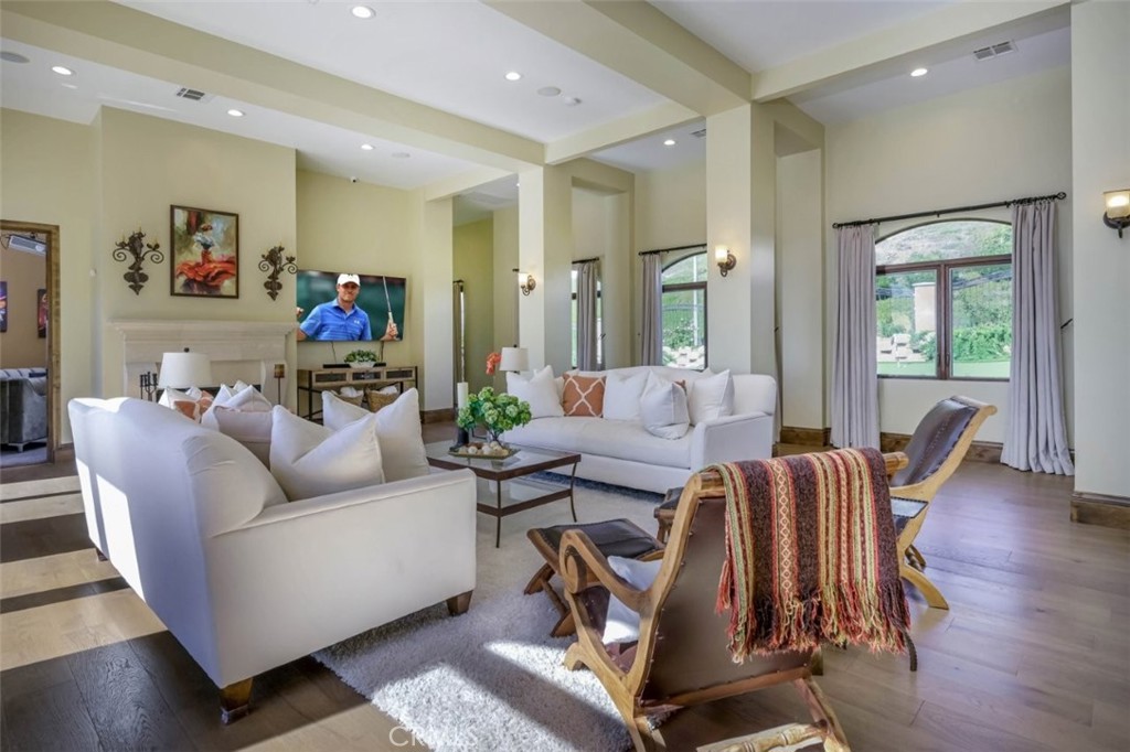 16186 PETERSON Drive